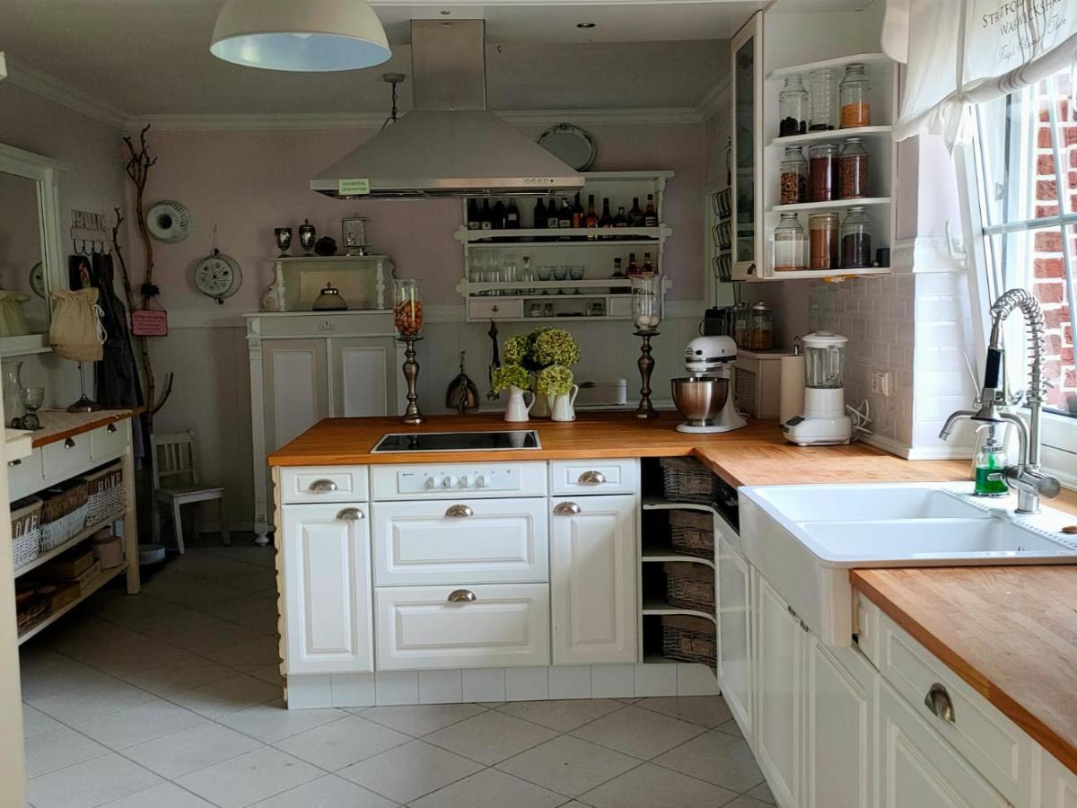 Luana'S White Cottage Surwold Exteriér fotografie